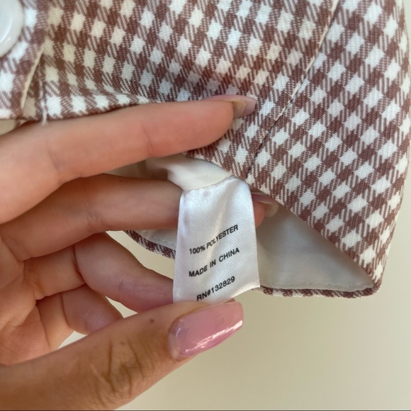 Superdown Checkered Button Crop Top - Picture 7 of 7